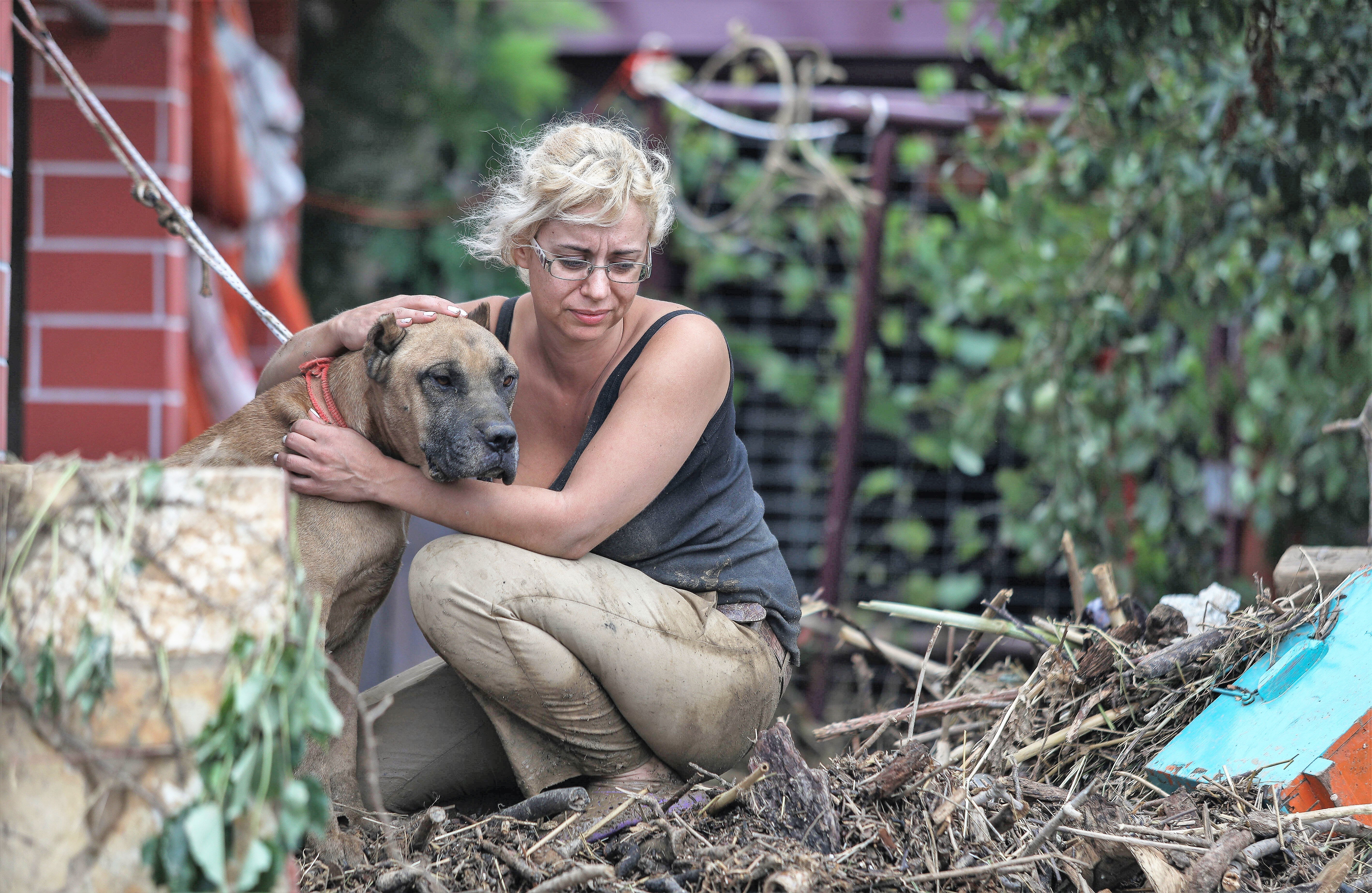 Schweres Unwetter auf Mittelmeer-Insel! - Mehrere Menschen nach Erdrutsch vermisst