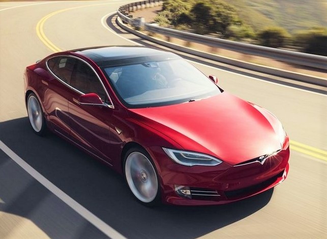 Schweiz will E-Autos verbieten! Energiekrise - Zieht Deutschland ebenfalls nach?