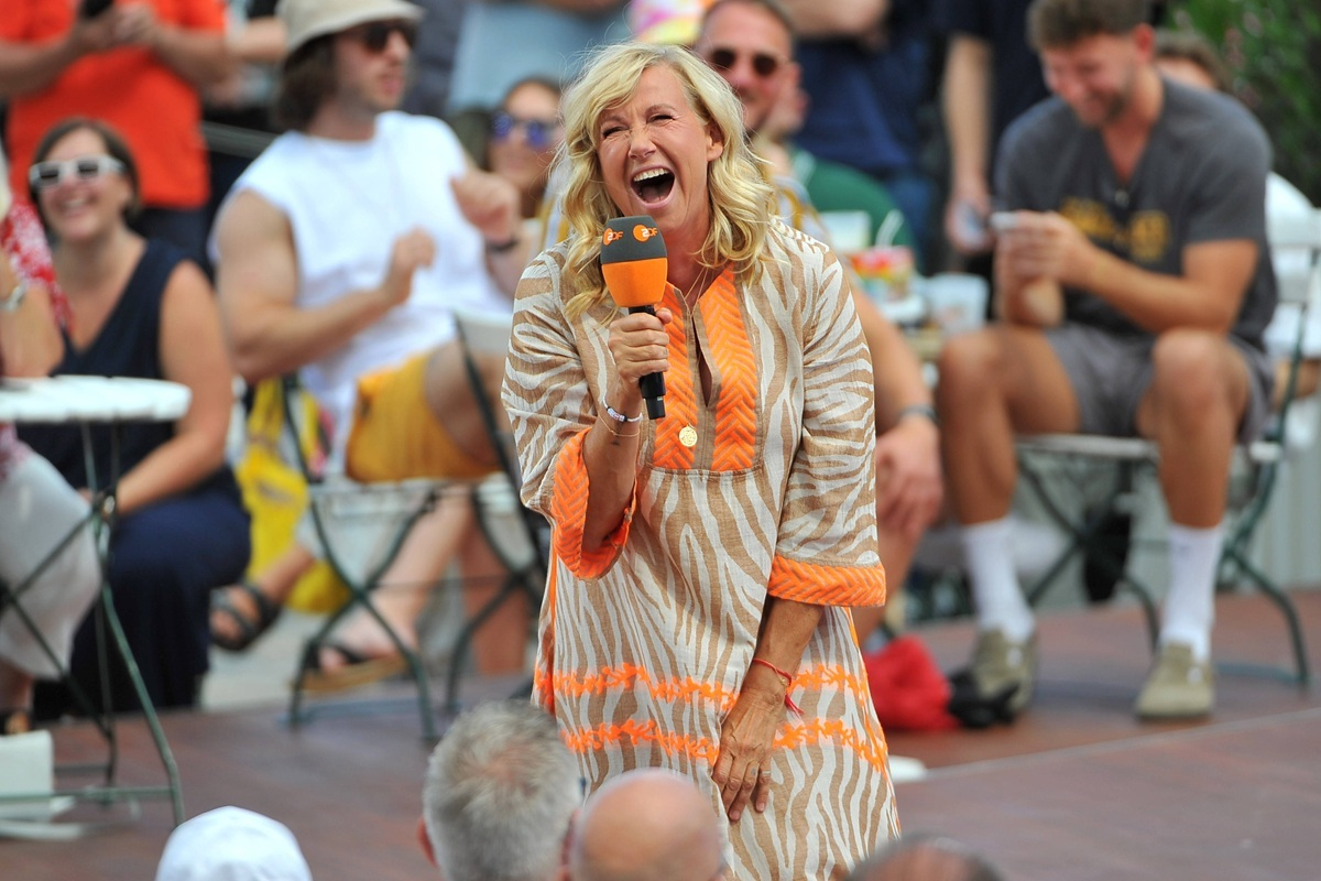 Andrea Kiewel entfacht Fernsehgarten-Fieber: 40 Jahre, 20 Live-Shows und heißer Ticket-Run!