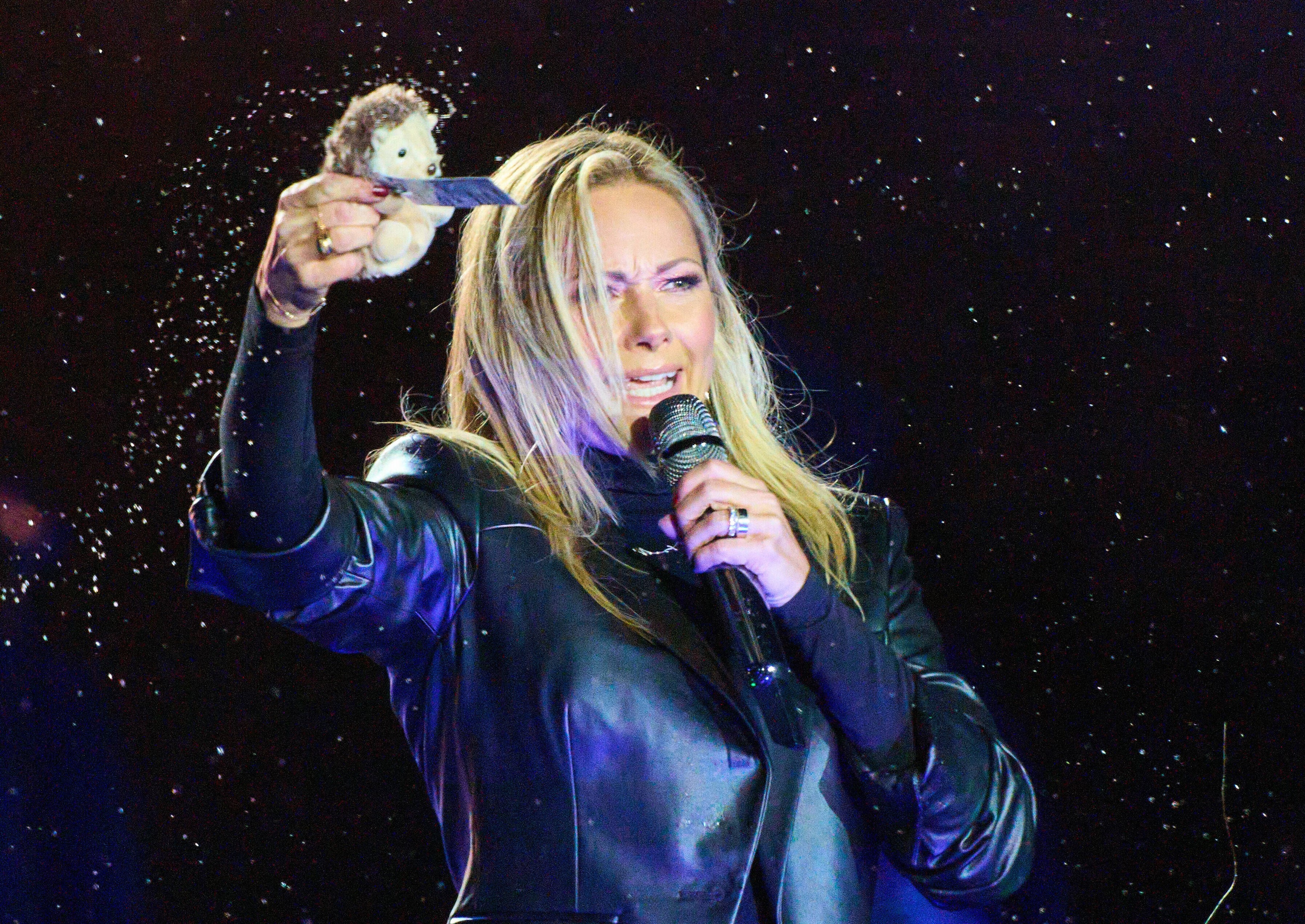 Helene Fischer - Bombenentschärfung während des Konzerts! Aufregung für die Fans