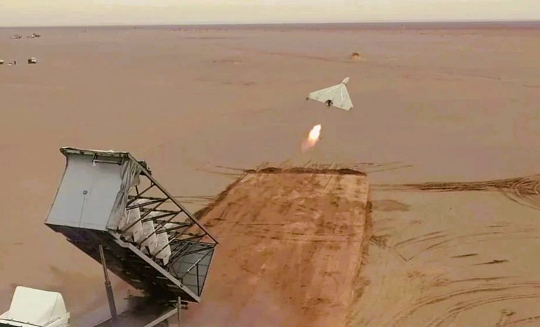 Doppelter Drohnenschlag! Russischer Stützpunkt angegriffen - Russland ist unter Feuer!