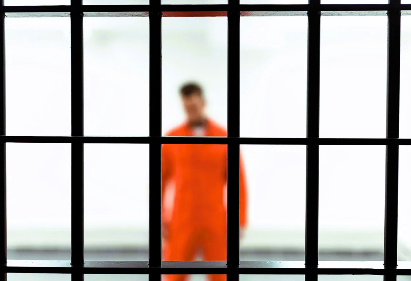 Tod im Gefängnis! Mysteriöser Todesfall in Sachsen - Doppelmörder verblutet in seiner Zelle! 