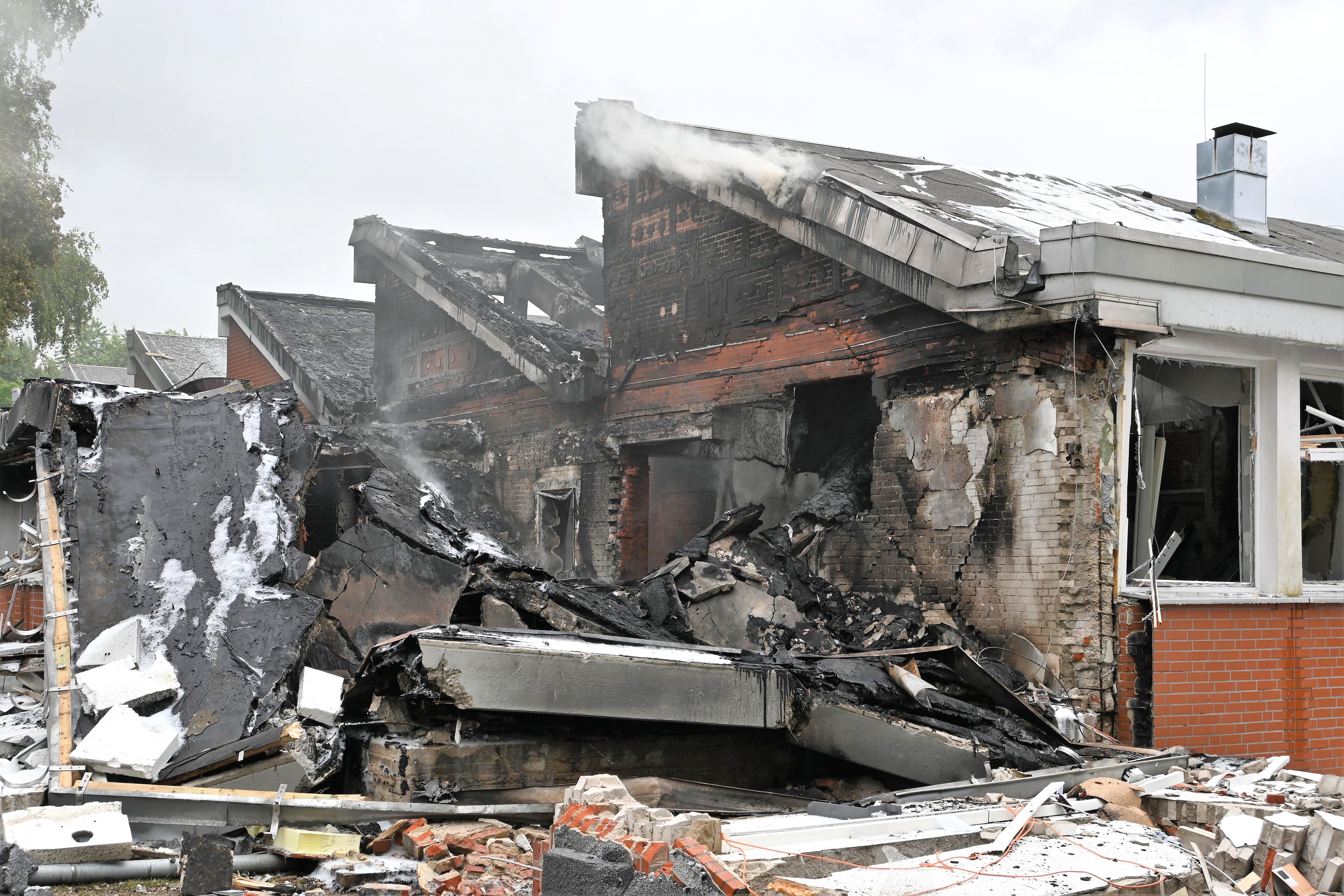 Schock! Turnhalle eingestürzt - 11 Todesopfer! Behörden bestätigen traurige Tragödie