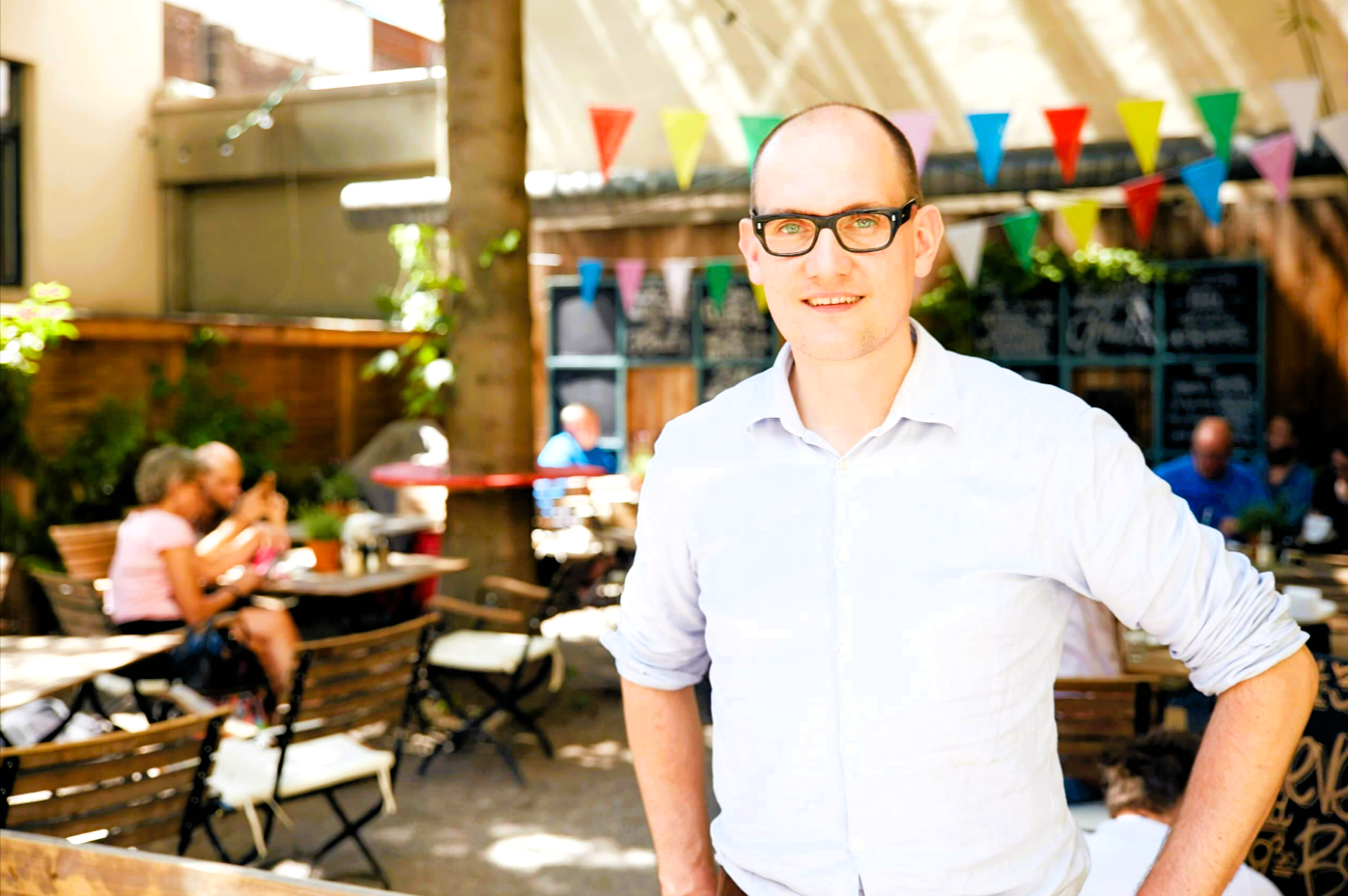 Grünen-Politiker Dahmen schwer verletzt! Hubschrauber muss ihn bewusstlos ins Krankenhaus fliegen!