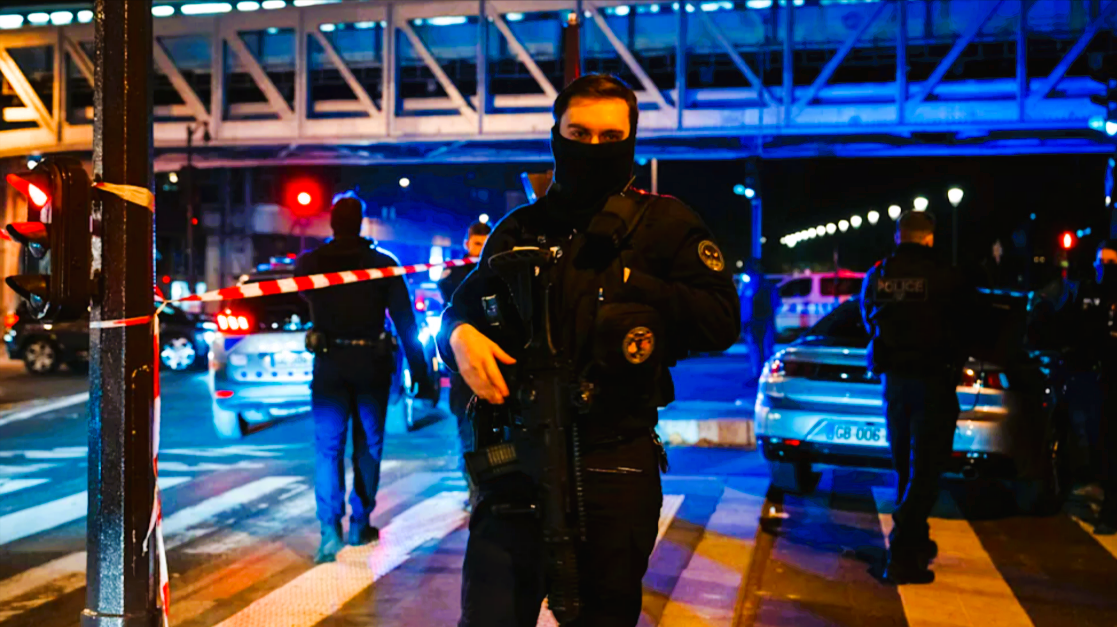 Raubüberfall aufs KaDeWe! 13 Menschen verletzt, Brutale Räuber stehlen kostbaren Schmuck!