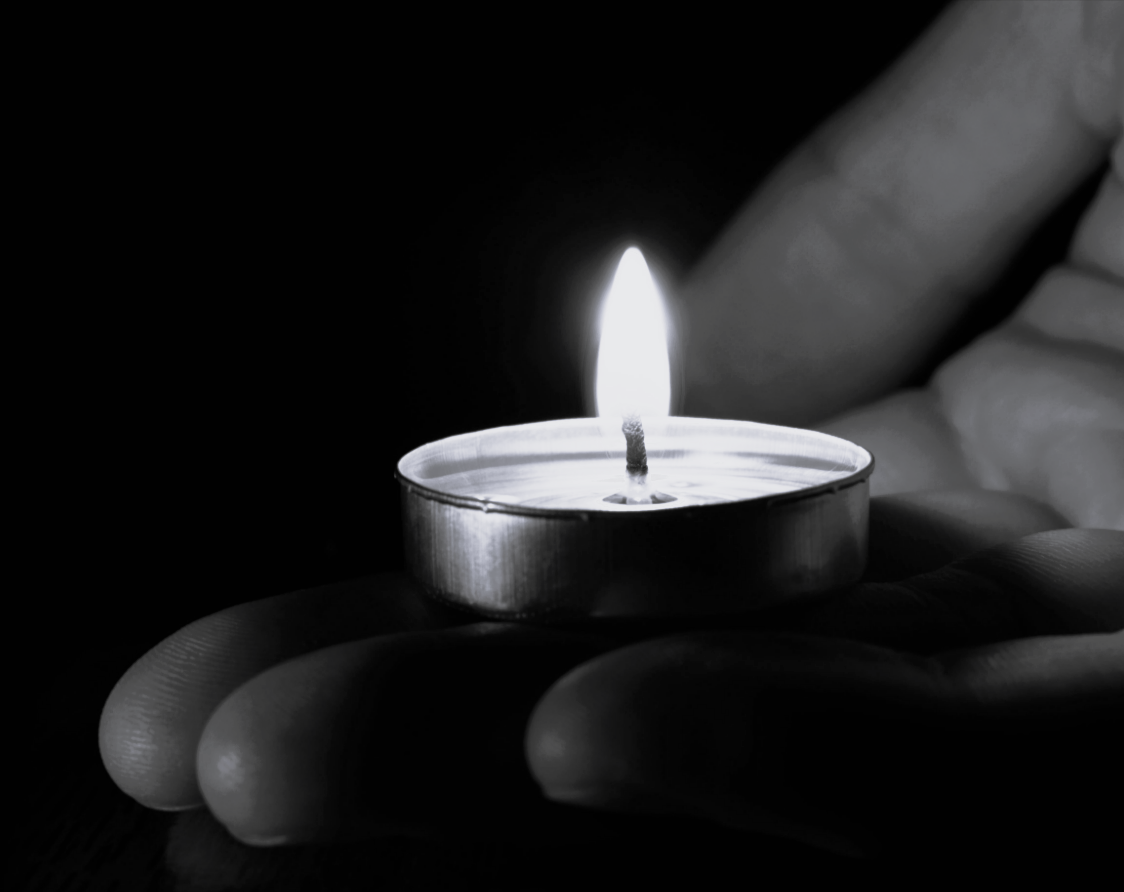 Trauer! 9-jähriger Junge stirbt auf Fußballplatz! Kind bricht beim Training zusammen und stirbt